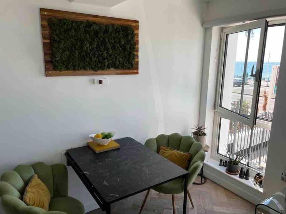 Sea View - 2 Bedroom - West Pier - Brighton Beach 외부 사진